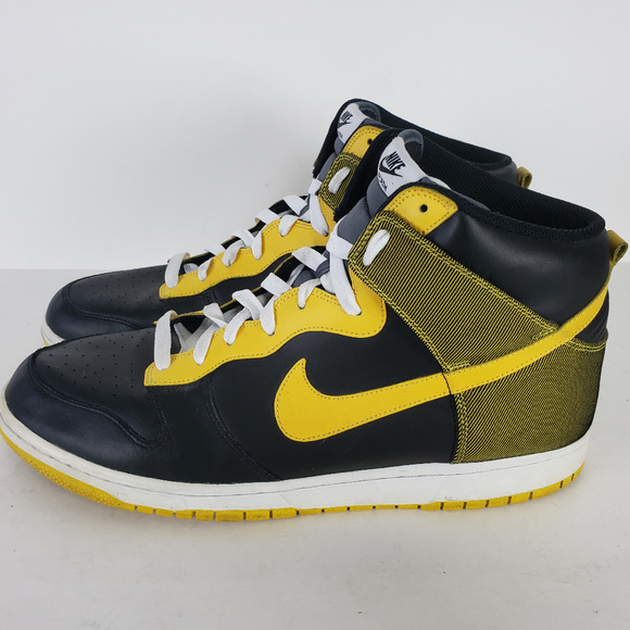 black and yellow shoes nike